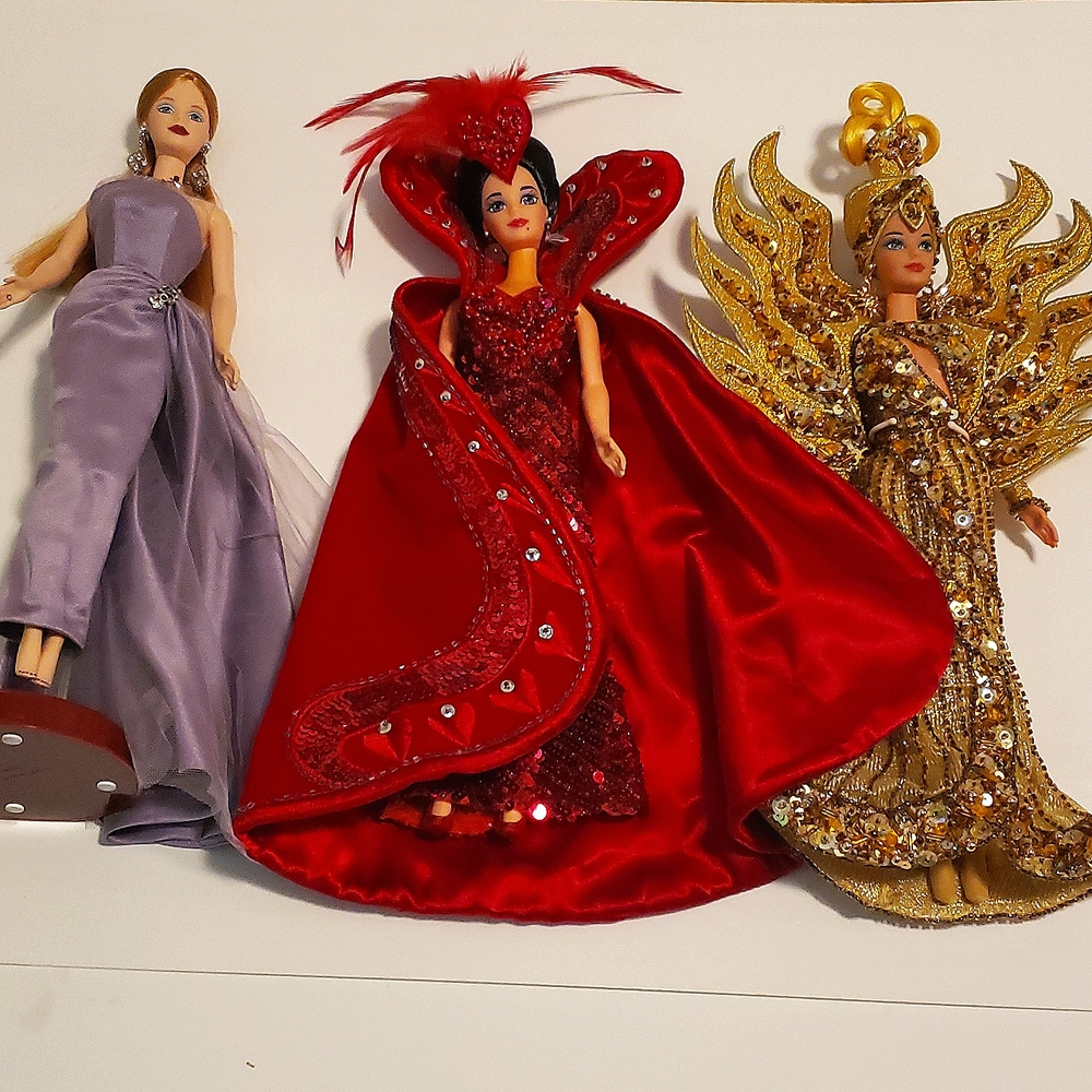 3 gorgeous Barbies